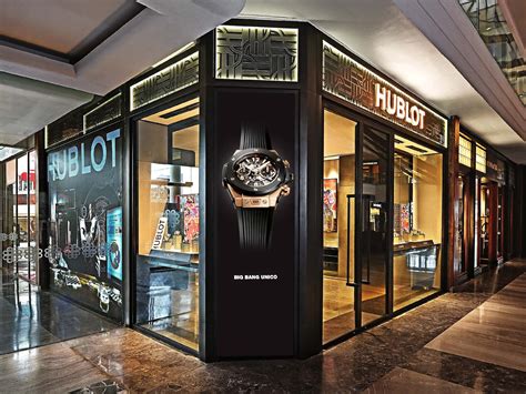 hublot store locator.